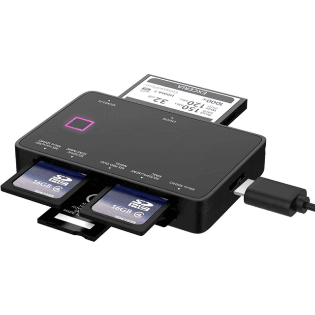 Nordic USB 7 in 1 card reader