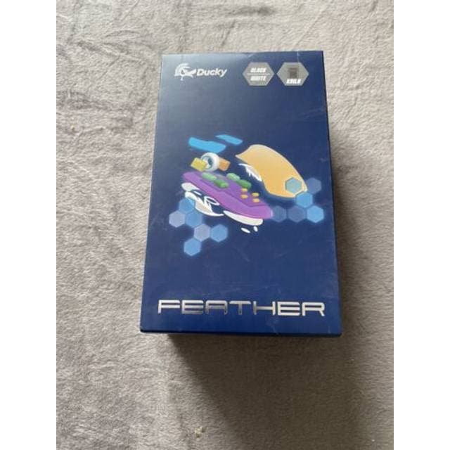 Ducky Feather Ambidextrous USB Type-A Mouse