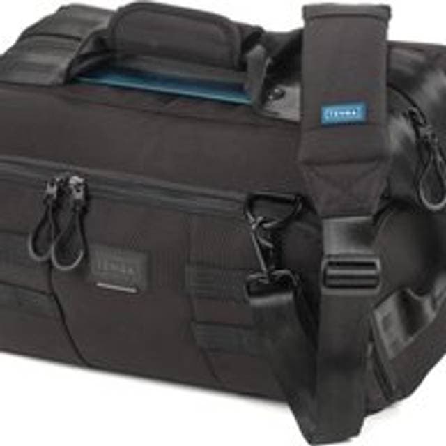 Tenba Cineluxe V2 Shoulder Bag 16 Black