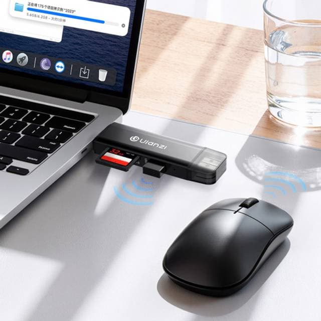 Ulanzi CR3 3-in-1 Card Reader 4.0