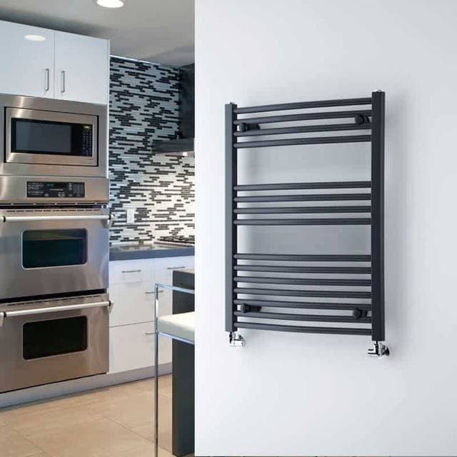 Titan Flad Håndklædetørrer 400x800 Sort