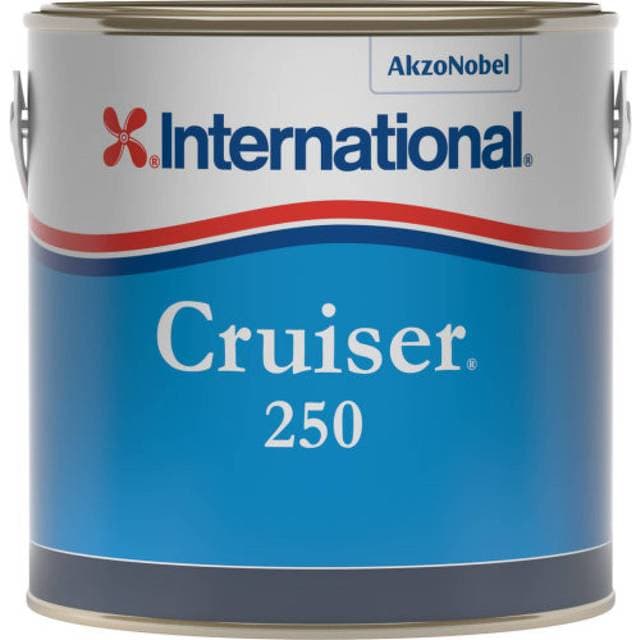 International Cruiser 250 Black 750ml