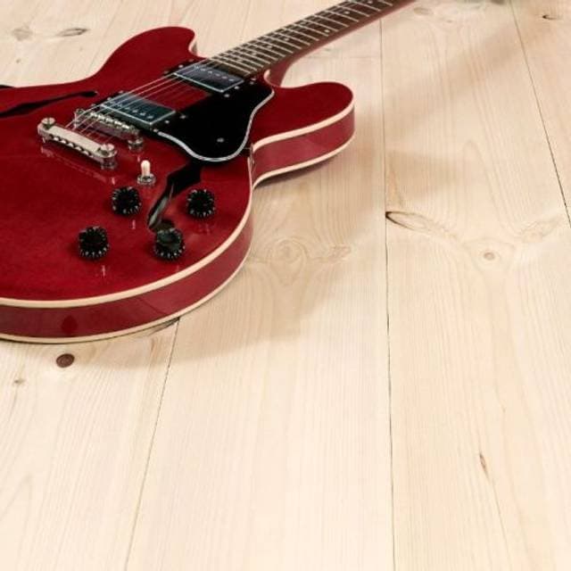 Stigma Of Sweden Massivt Fyr Plankegulv Ubehandlet 30x132mm