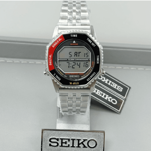 Seiko SMGG19P1 Quartz Digital Alarm Chronograph